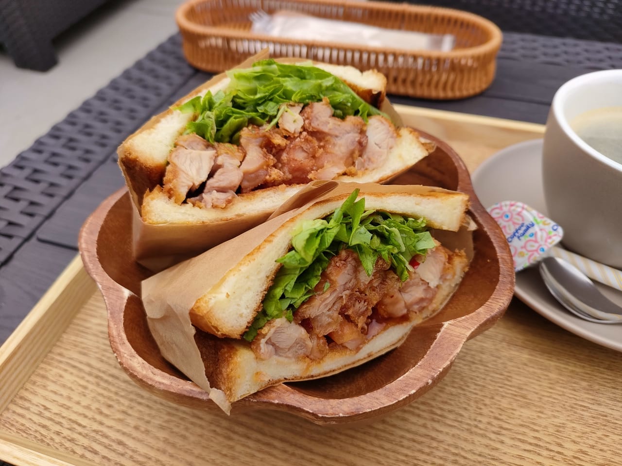 2022年10月11日オープン「cafe & bar Lino」